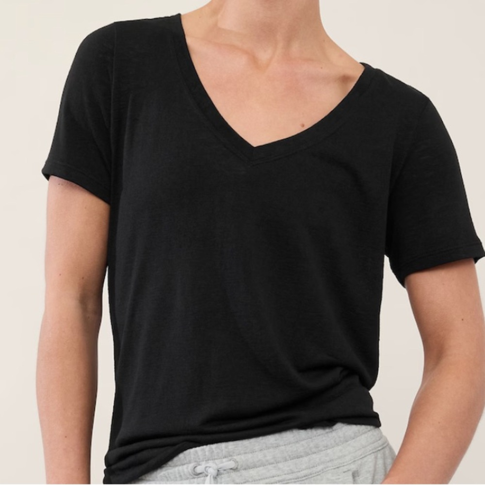 Classic V-Neck Short Sleeve Tee - Black